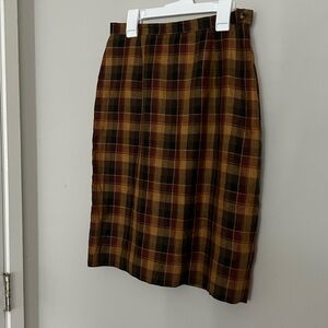 Vintage Jones NY plaid pencil skirt